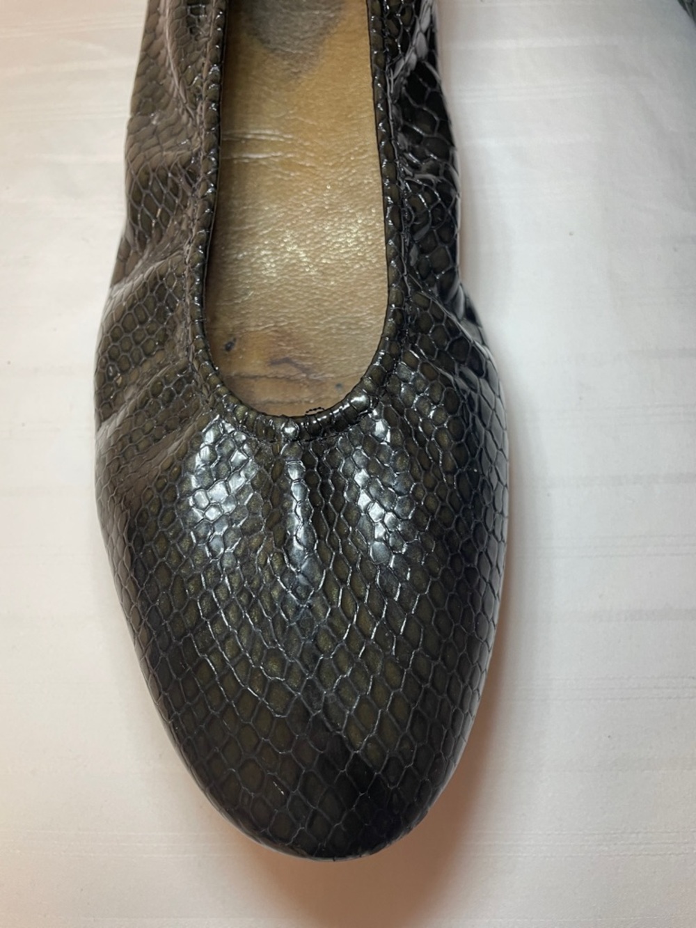 Arche Laius Patent Leather Ballet Flats women’s size 9.5 green but look black - Picture 10 of 16